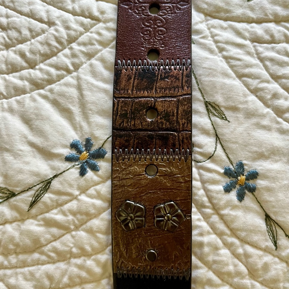 20% OFF BUNDLES! Fossil Leather Belt w/Metal. Bronze/Brown/Black. Women’s M - Picture 4 of 11
